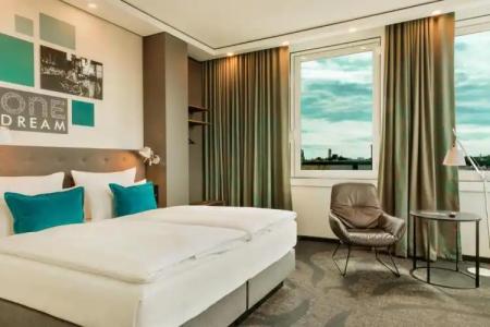 Motel One Munchen-Campus - 20