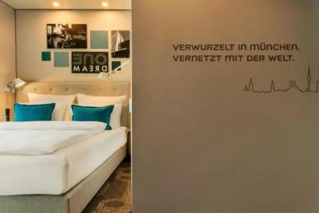 Motel One Munchen-Campus - 23