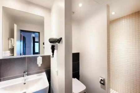 B&B München-Moosach - 82