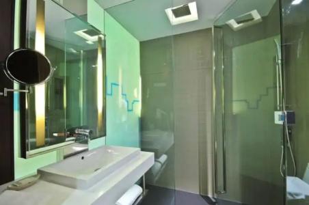 Galleria Sukhumvit 10 Bangkok by Compass Hospitality - 20