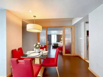 Aspira 12th Avenue Asoke Sukhumvit - 32