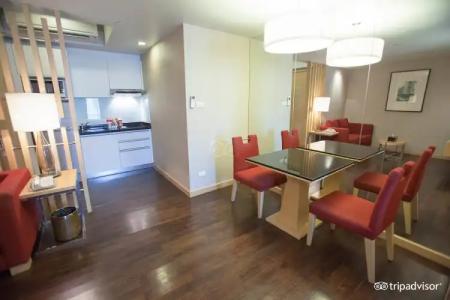Aspira 12th Avenue Asoke Sukhumvit - 48