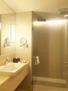 Aspira 12th Avenue Asoke Sukhumvit - 11