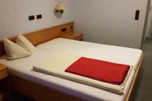Waldschenke Fuhr Mini-hotel, Heppenheim
