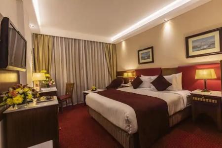 Golden Tulip Flamenco Cairo - 104