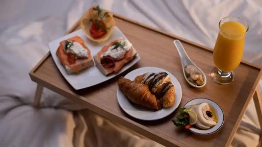 Pyramisa Suites Cairo - 11