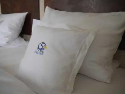 & Gästehaus Seehof - 40