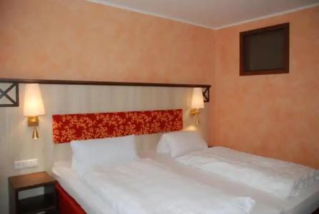 & Gästehaus Seehof - 30