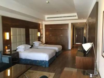 Hilton Pyramids Golf - 2