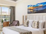 Junior Suite with pool view
