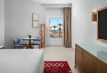 DoubleTree by Hilton Sharks Bay Resort - 121