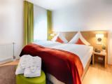 Suite with city view
