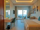 Junior Suite with balcony and seafront