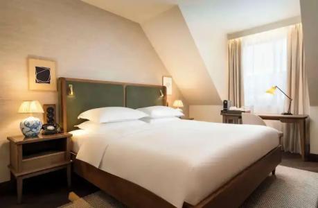 Hilton Mainz City - 60