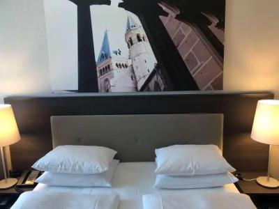 Hilton Mainz City - 21