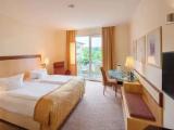Standard Double room with golf view