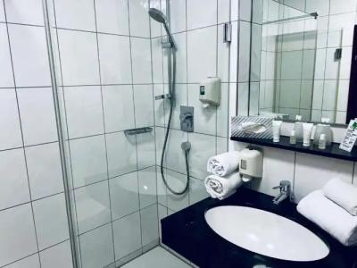 & Restaurant Goldener Pflug - 31