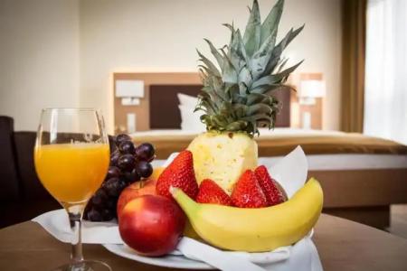 & Restaurant Goldener Pflug - 43