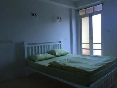 Roof View Place - 157