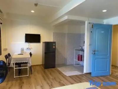 Roof View Place - 147