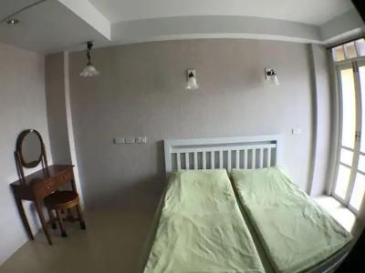 Roof View Place - 163