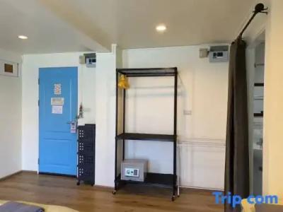 Roof View Place - 144