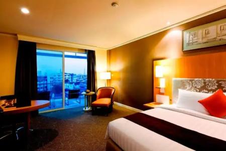 Royal Princess Larn Luang - SHA Extra Plus - 10