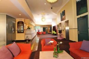 Leoso Hotel, Leverkusen