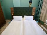 Plus Double Suite