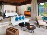 4 Bedrooms Villa beachfront