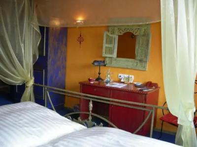 Goldflair am Rathaus - 2