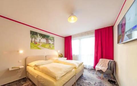 Goldflair am Rathaus - 84