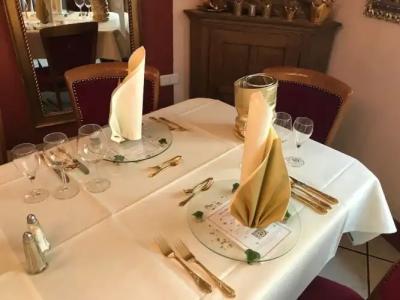 Goldflair am Rathaus - 26