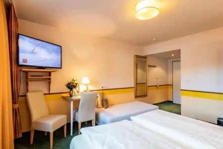 Goldflair am Rathaus - 112