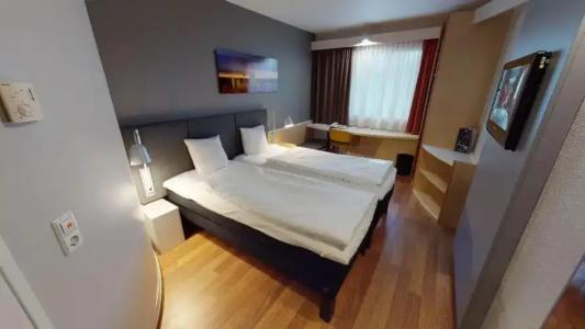 ibis Köln Airport - 24