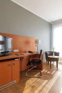 PLAZA Premium Koln - 35