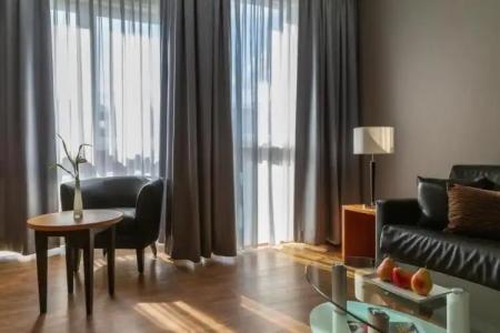 PLAZA Premium Köln - 6