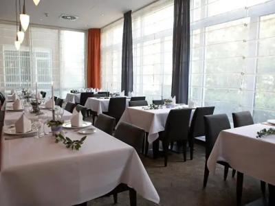 PLAZA Premium Köln - 28