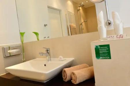 Uhu Garni - Superior - 56