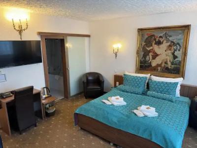 und Restaurant Löwenbräu Köln - 53