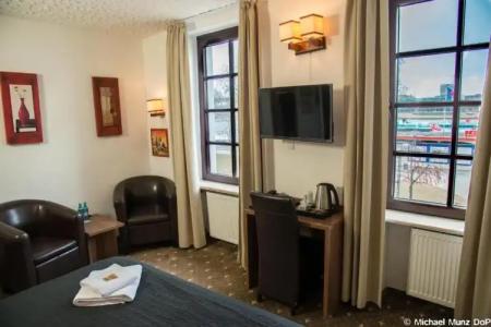 und Restaurant Löwenbräu Köln - 96