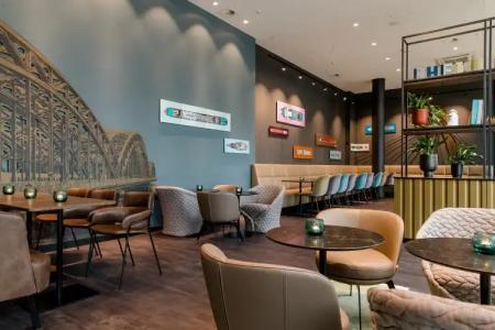 Motel One Koln-Waidmarkt - 4