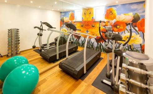 Boutique-Bayerischer Hof - 8