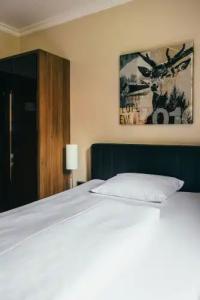 Boutique-Bayerischer Hof - 29