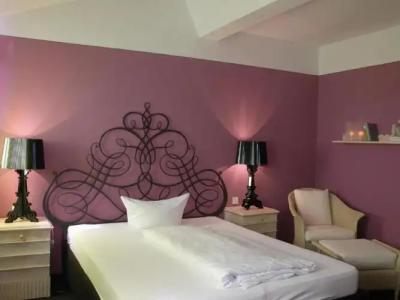 RomantikRebstock art & design - 40