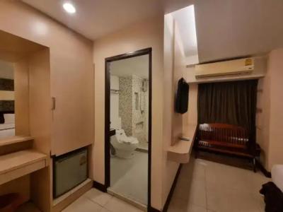 Cozi Inn, Bangkok - 122