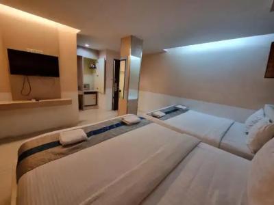 Cozi Inn, Bangkok - 135