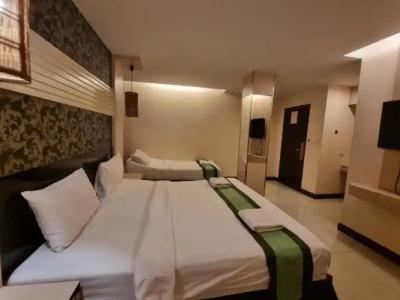 Cozi Inn, Bangkok - 118