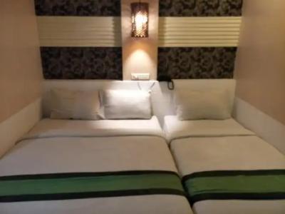 Cozi Inn, Bangkok - 111