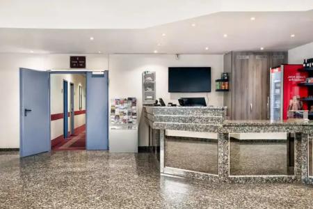 H+ Frankfurt Airport West - 24